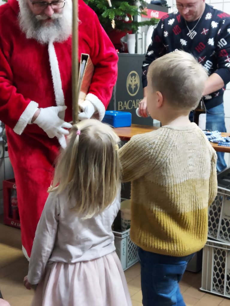 Weihnachtsfeier 2023, Bild 16